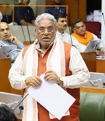 Haryana Development and Panchayat Minister Shri Krishan Lal Panwar today replied to a question related to law and order raised by MLA Shri Aditya Surjewala in the Vidhan Sabha.